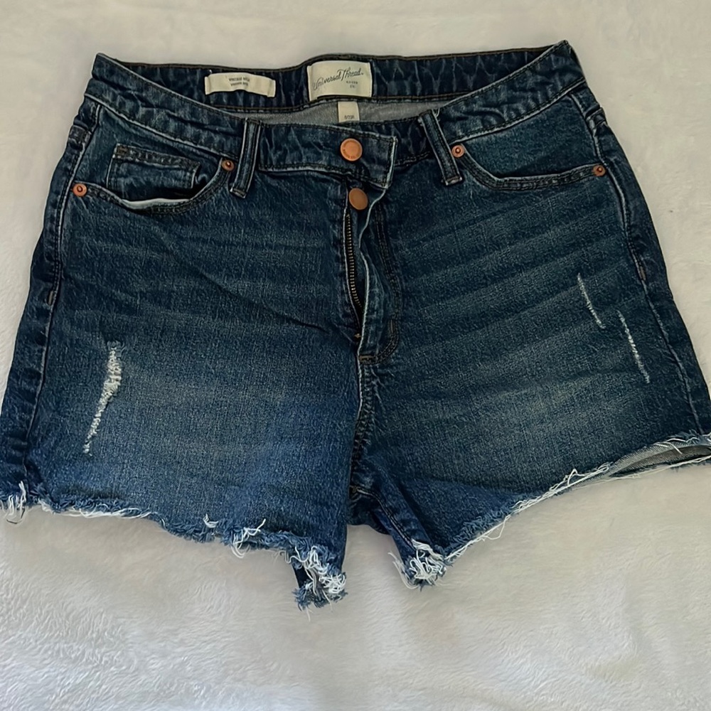 EUC vintage mid rise distressed shorts